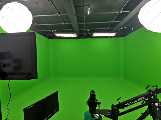 Studio room photograph 1