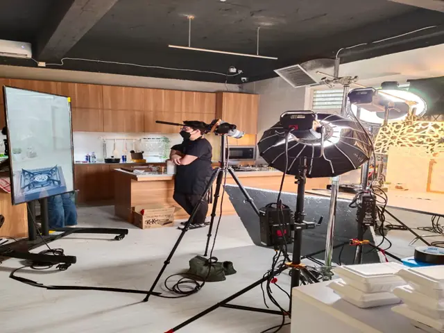 Studio room photograph 8