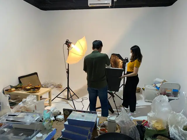 Studio room photograph 6